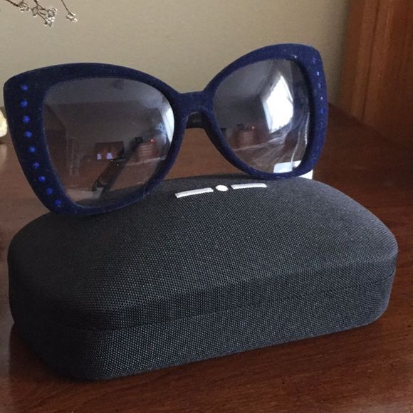 ITALIA SUNGLASSES VELVET BLUE WITH CRYSTAL - Picture 5 of 8